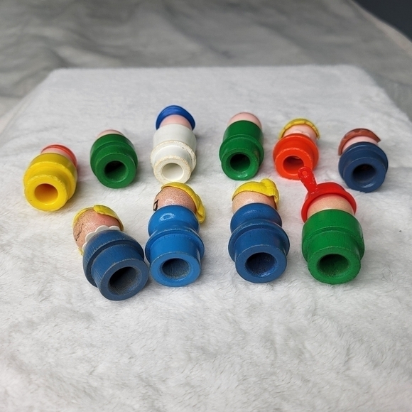 Fisher Price Little People Lot. Some Wooden, Some Plastic. - Picture 6 of 7